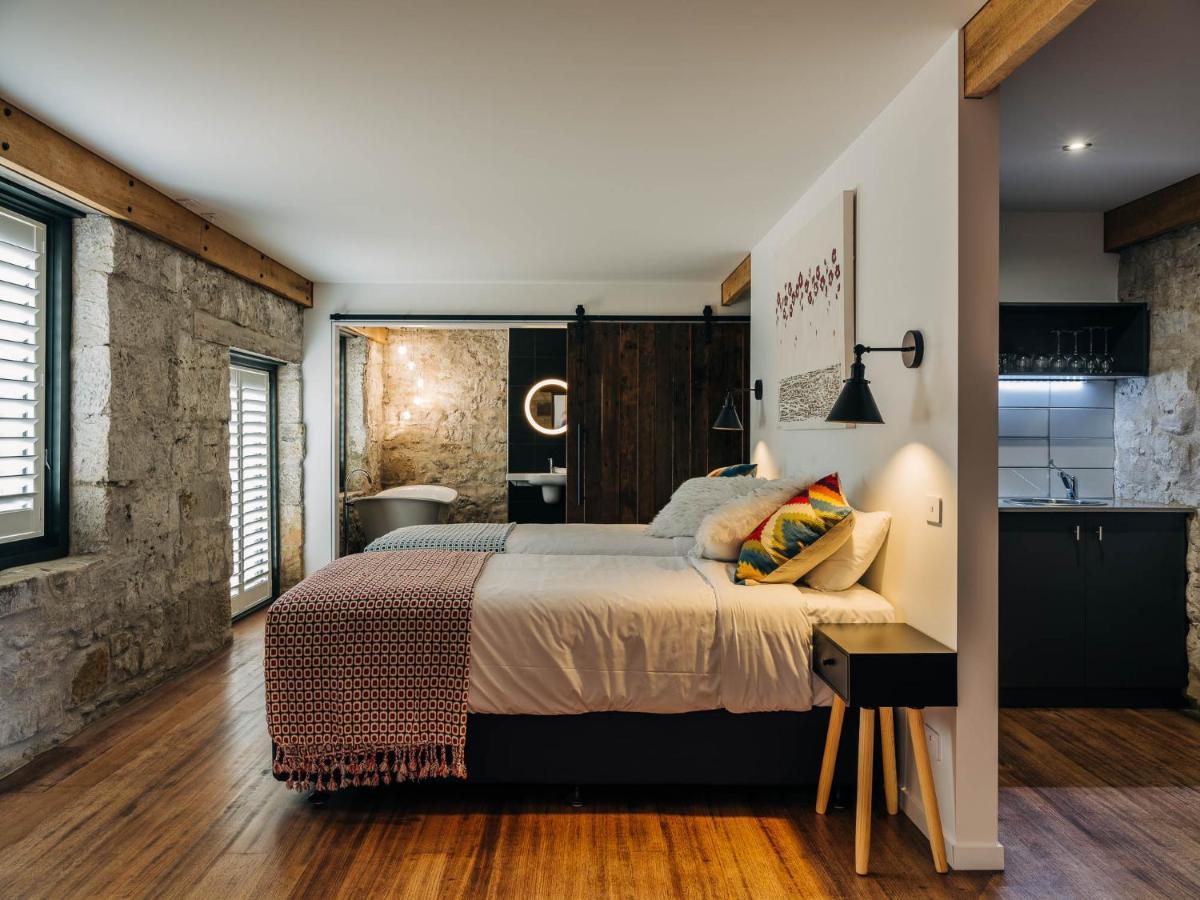 Triabunna Barracks Bed & Breakfast Dış mekan fotoğraf